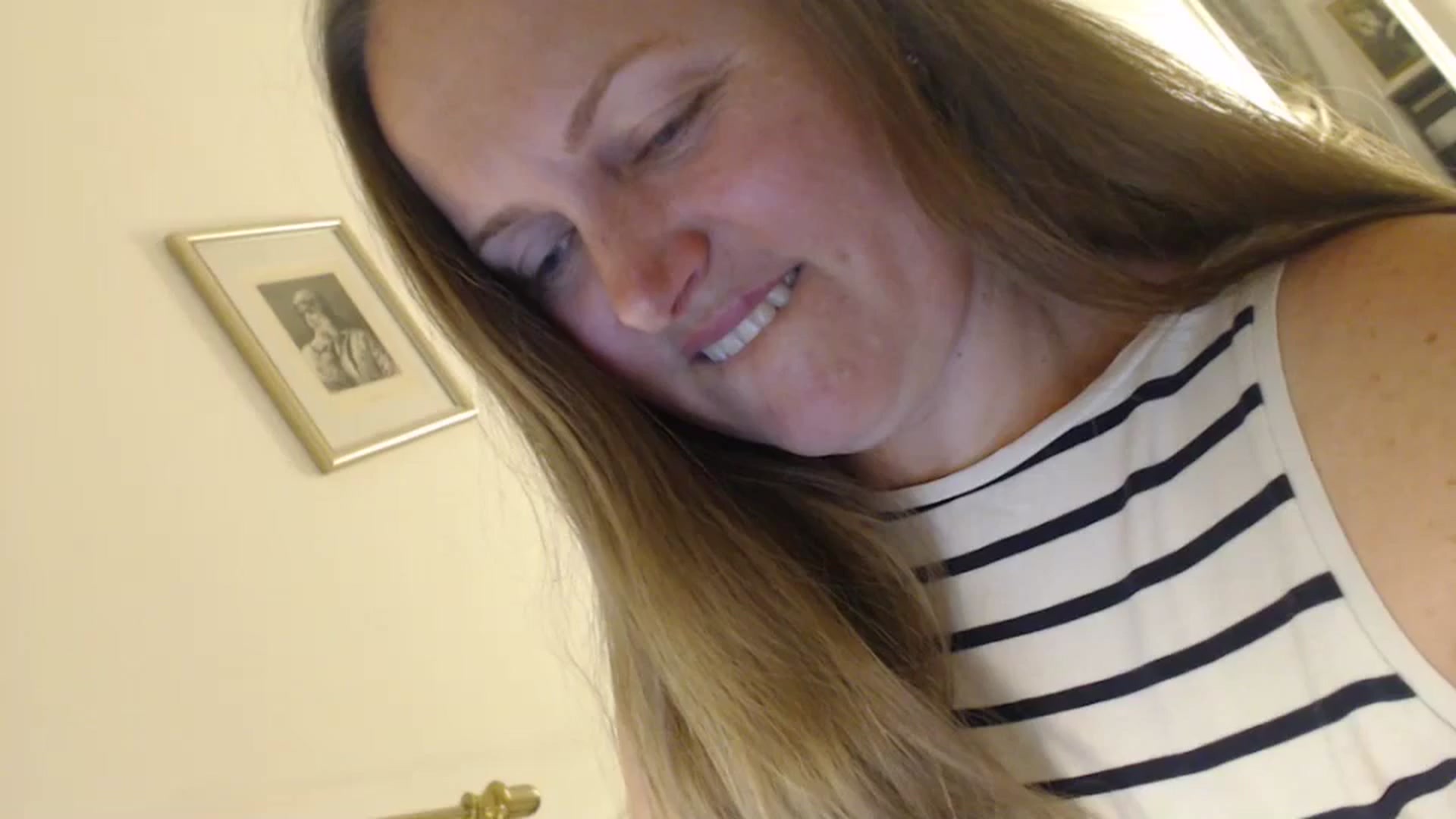 JustLily video thumbnail