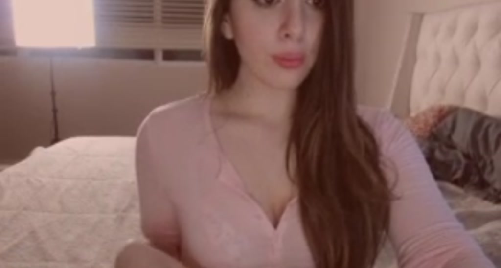 BrattyBelle video thumbnail