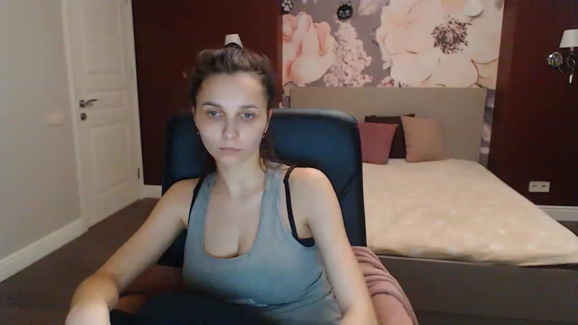 Karina_Mils video thumbnail