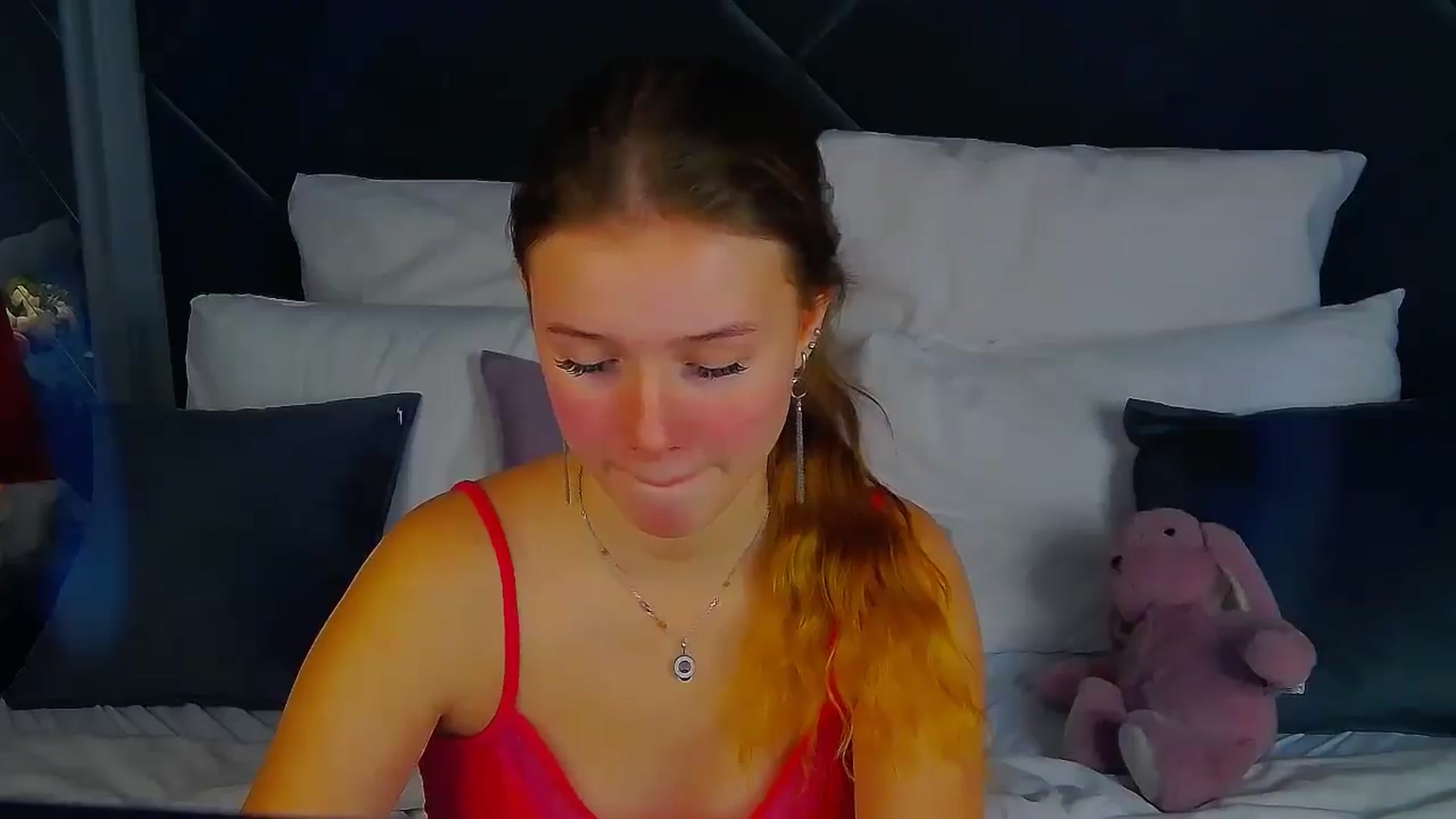 Beatrizz video thumbnail