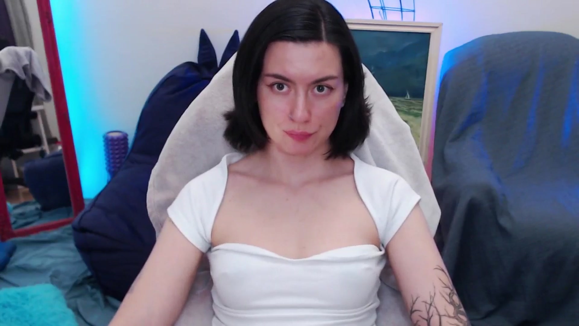 HeyAriel video thumbnail