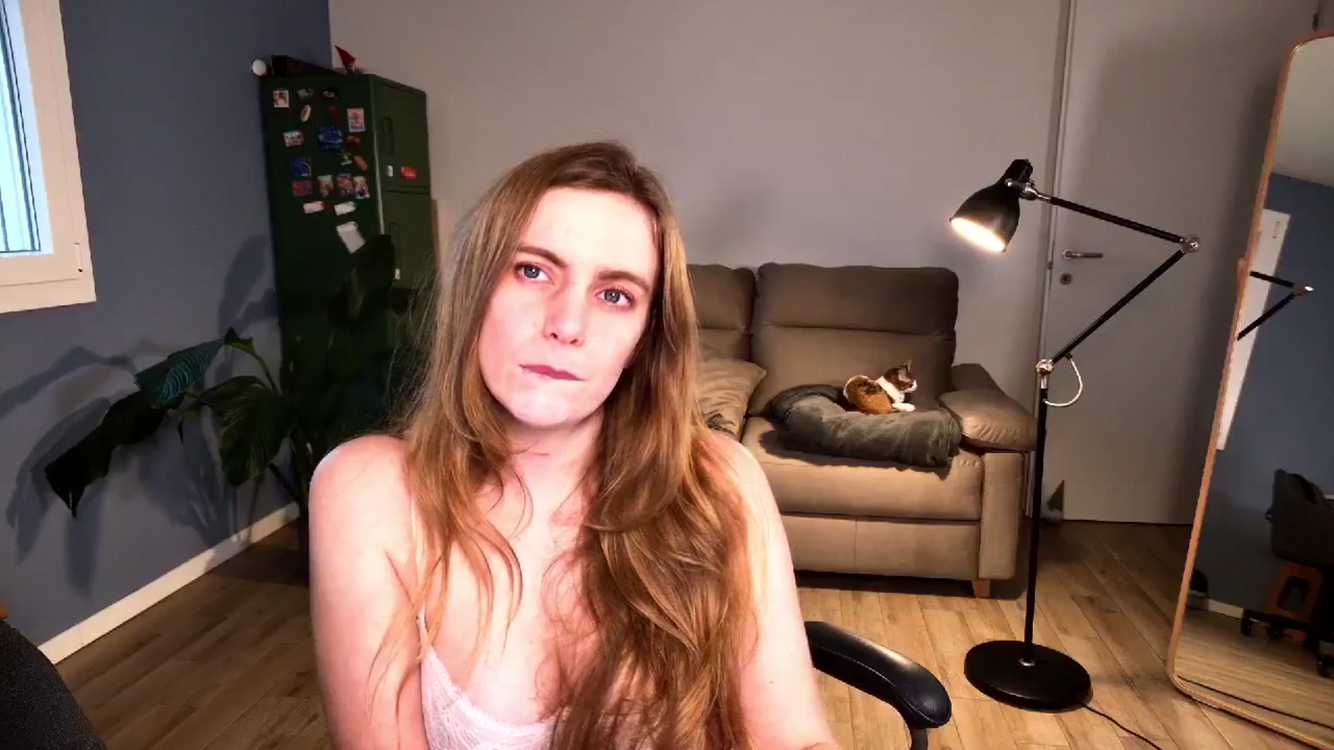 Personage video thumbnail
