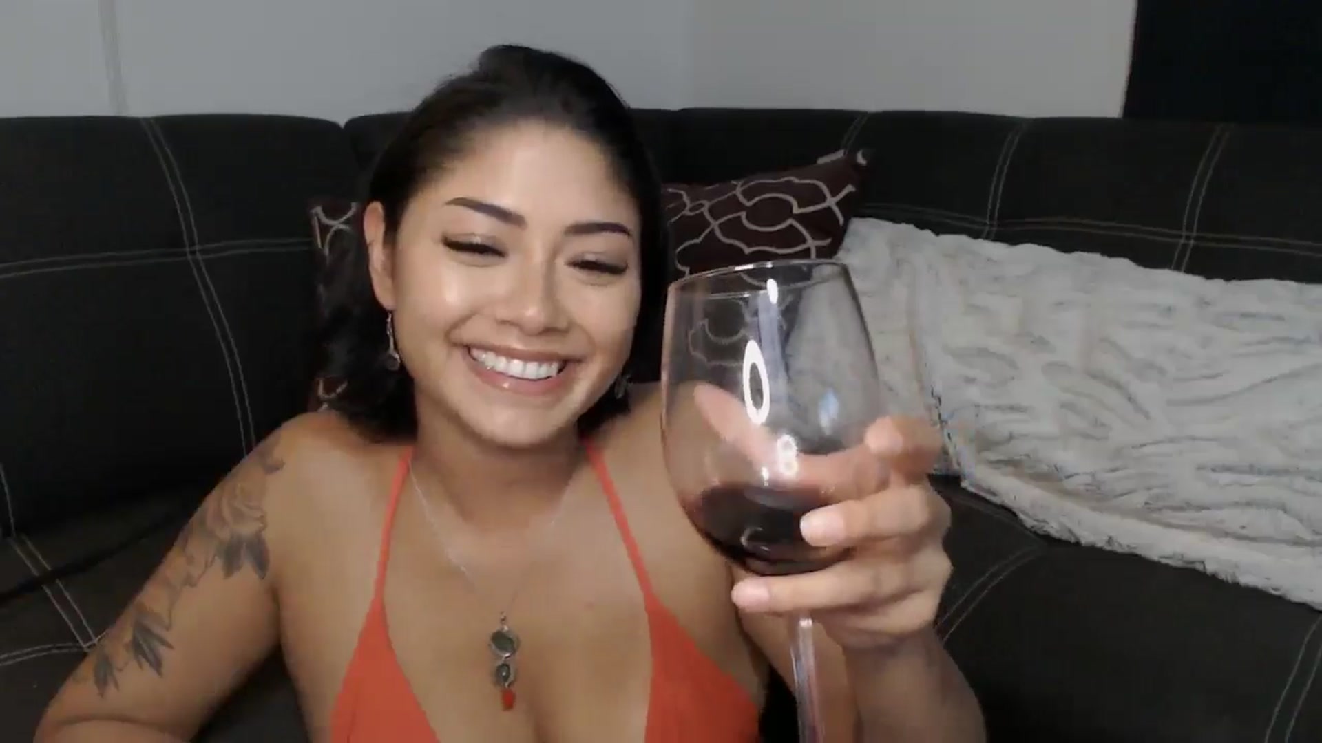 YourGoddessLu video thumbnail