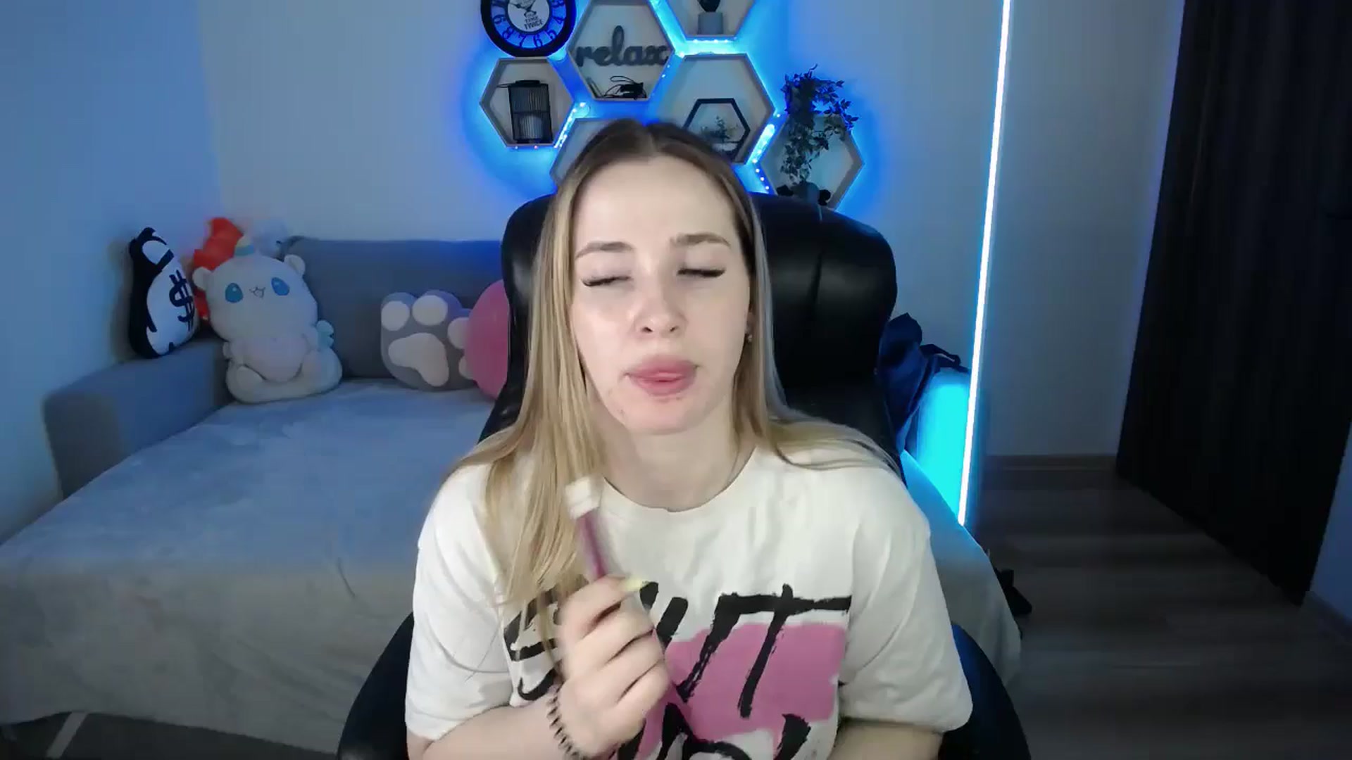 SabrinaViolet video thumbnail