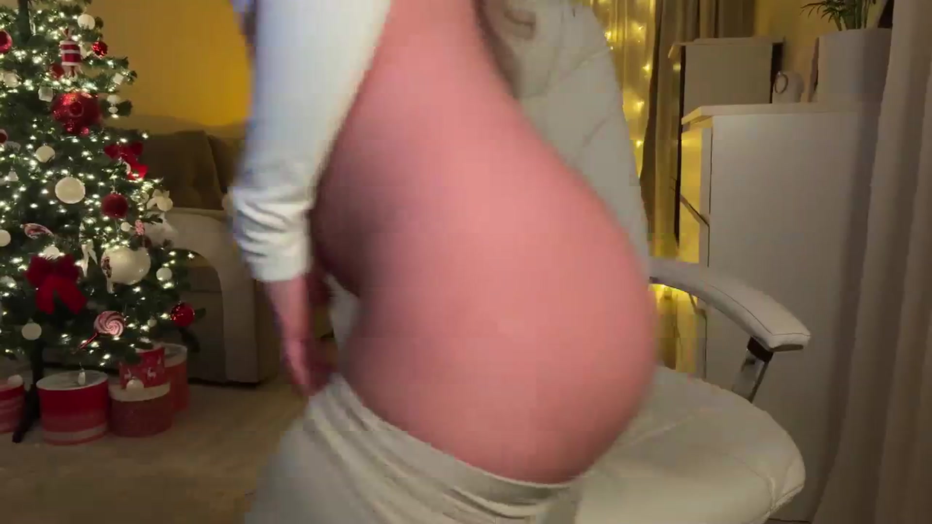 EllenOnline video thumbnail