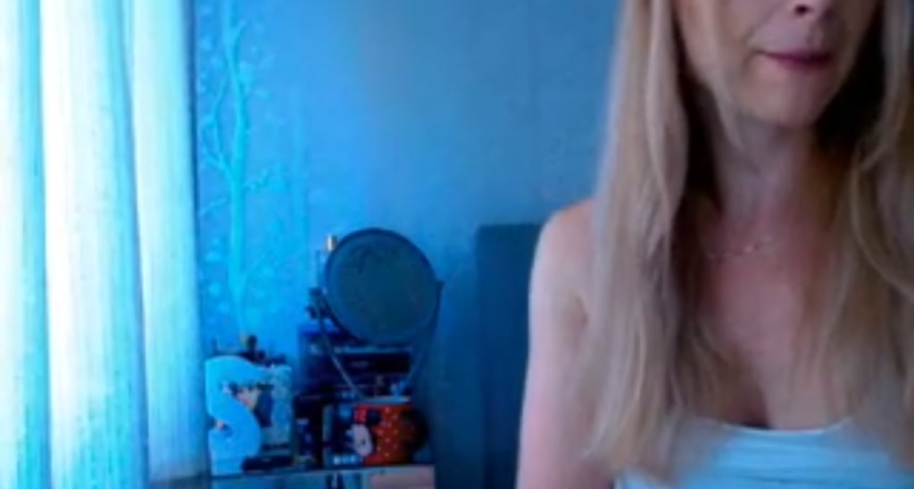 Sarah_Louise_ video thumbnail