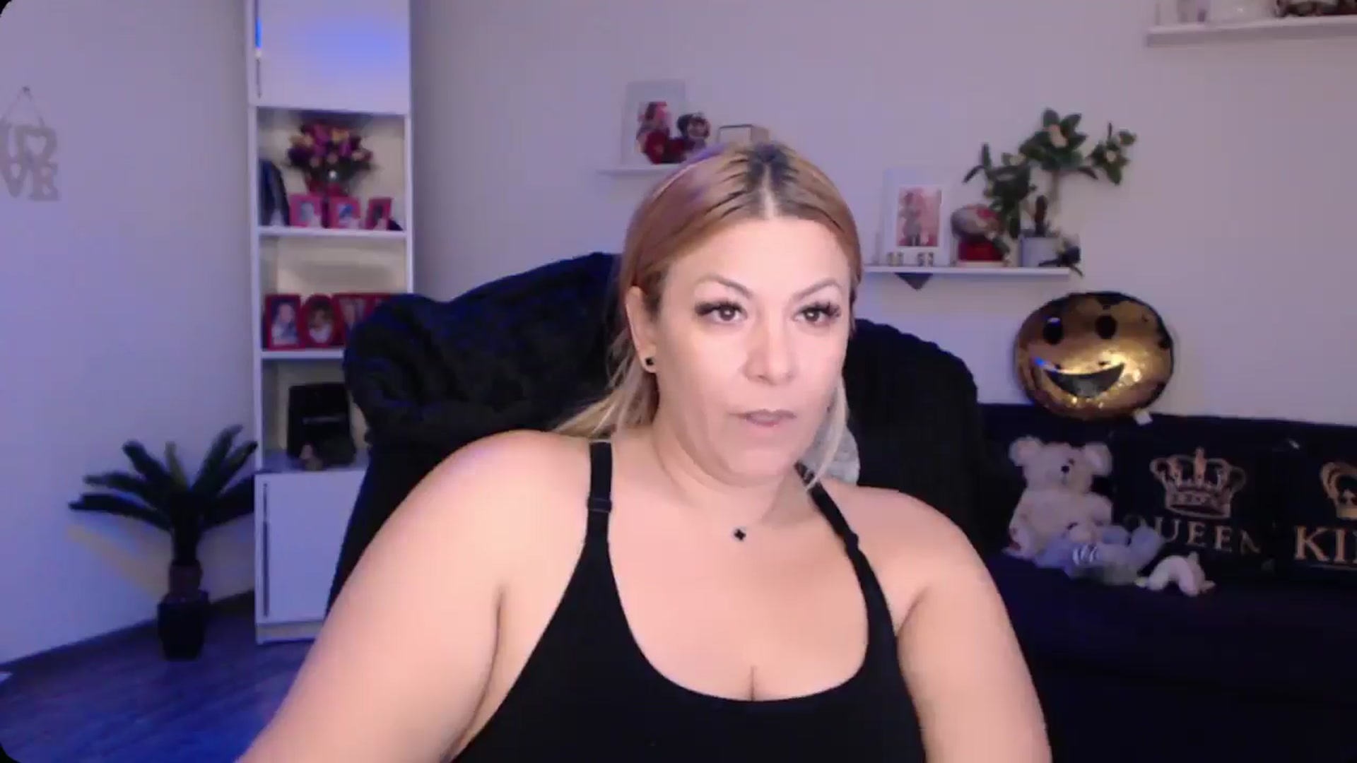 A_baby_Boo video thumbnail