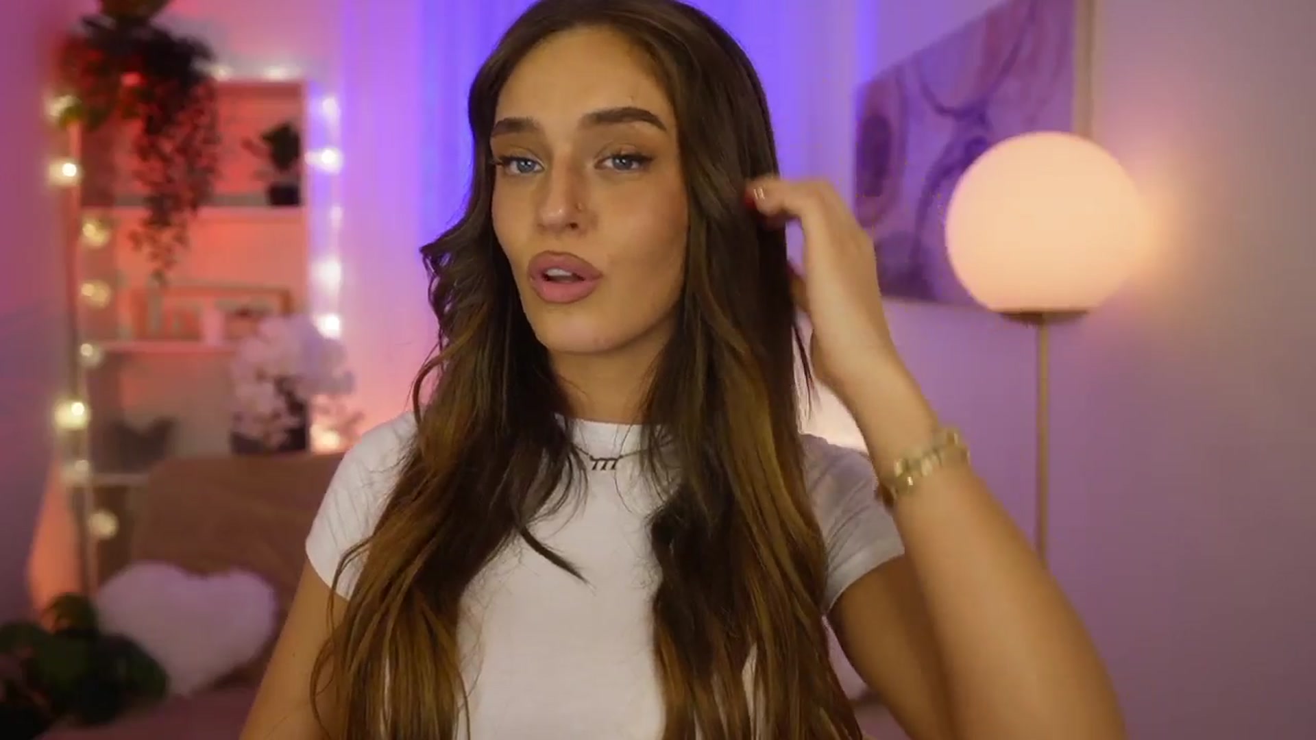 Clara_Mia video thumbnail