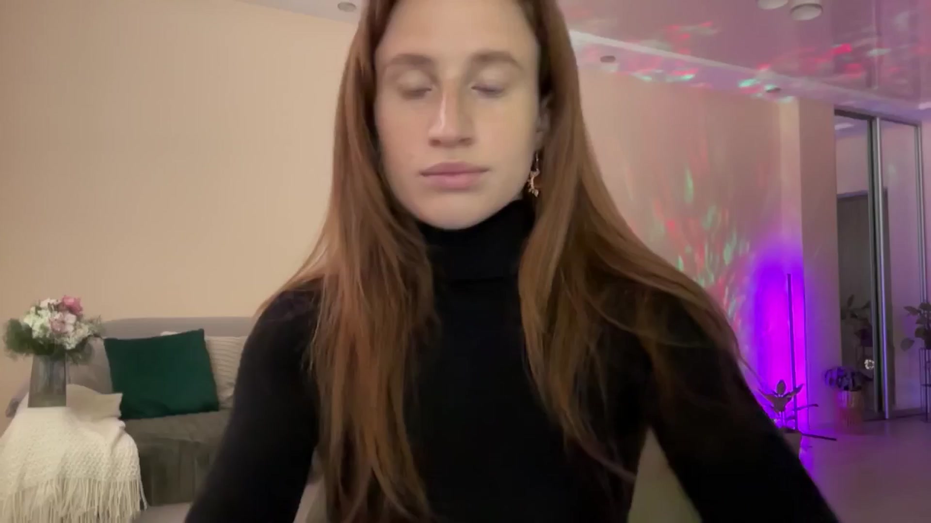 LovelyBvnny video thumbnail