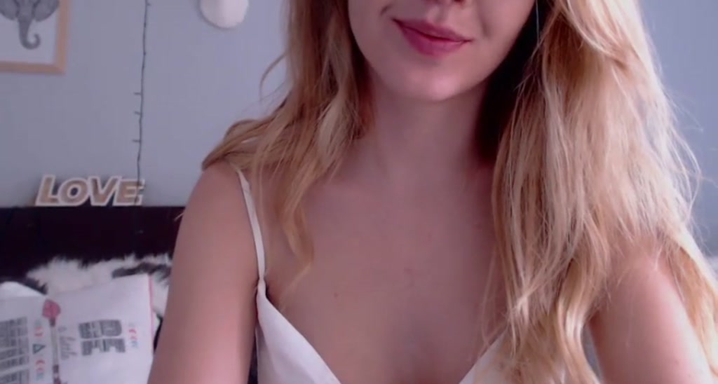 LauraVega video thumbnail