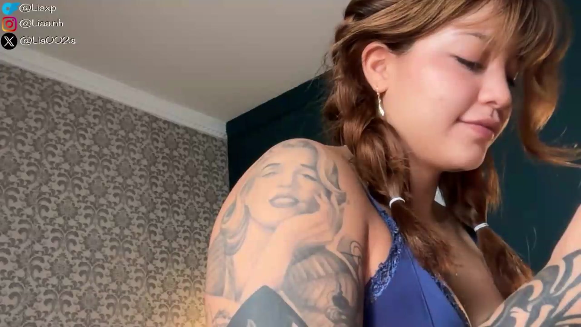 DreamyLia video thumbnail