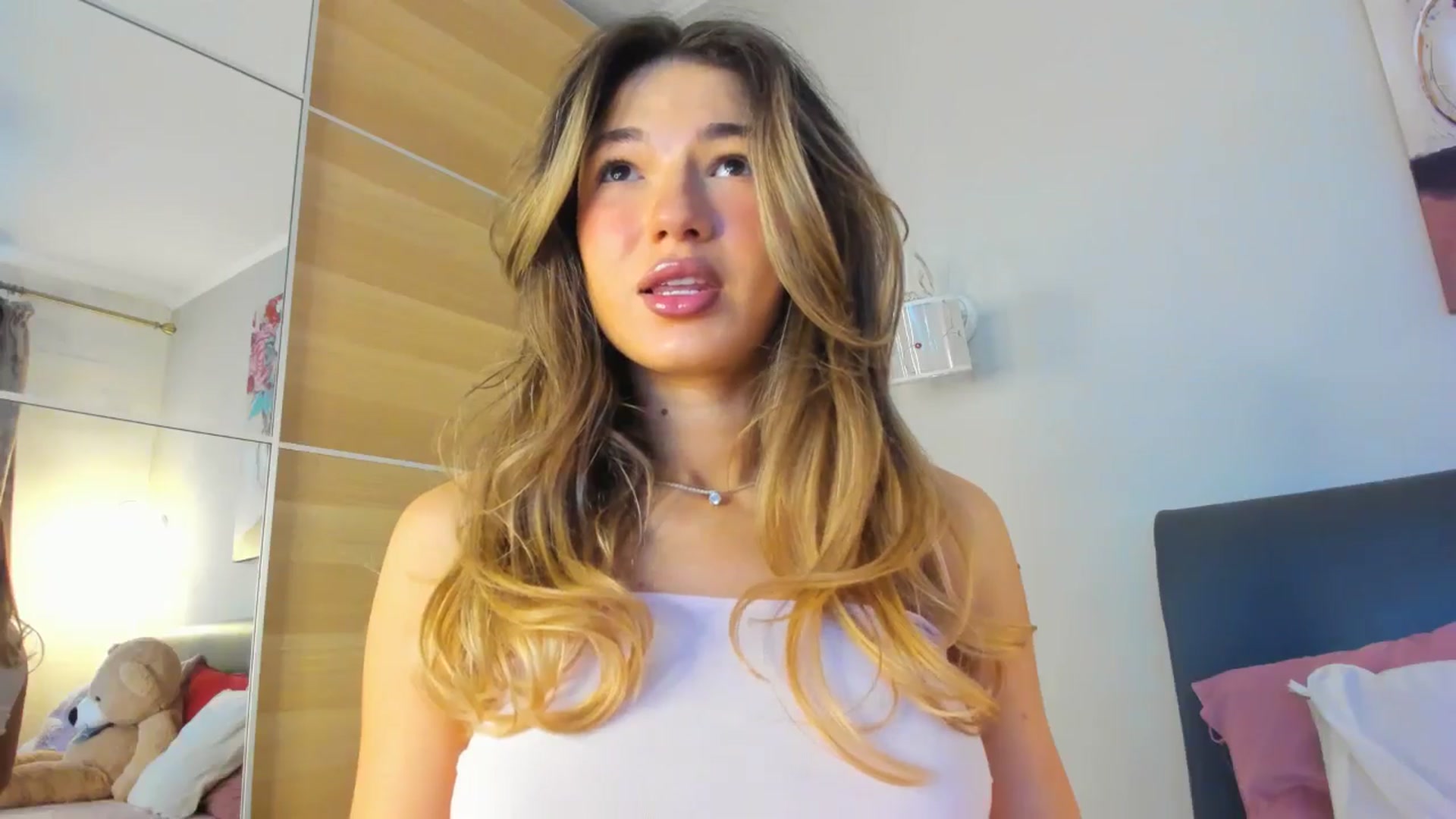 Dariadely video thumbnail