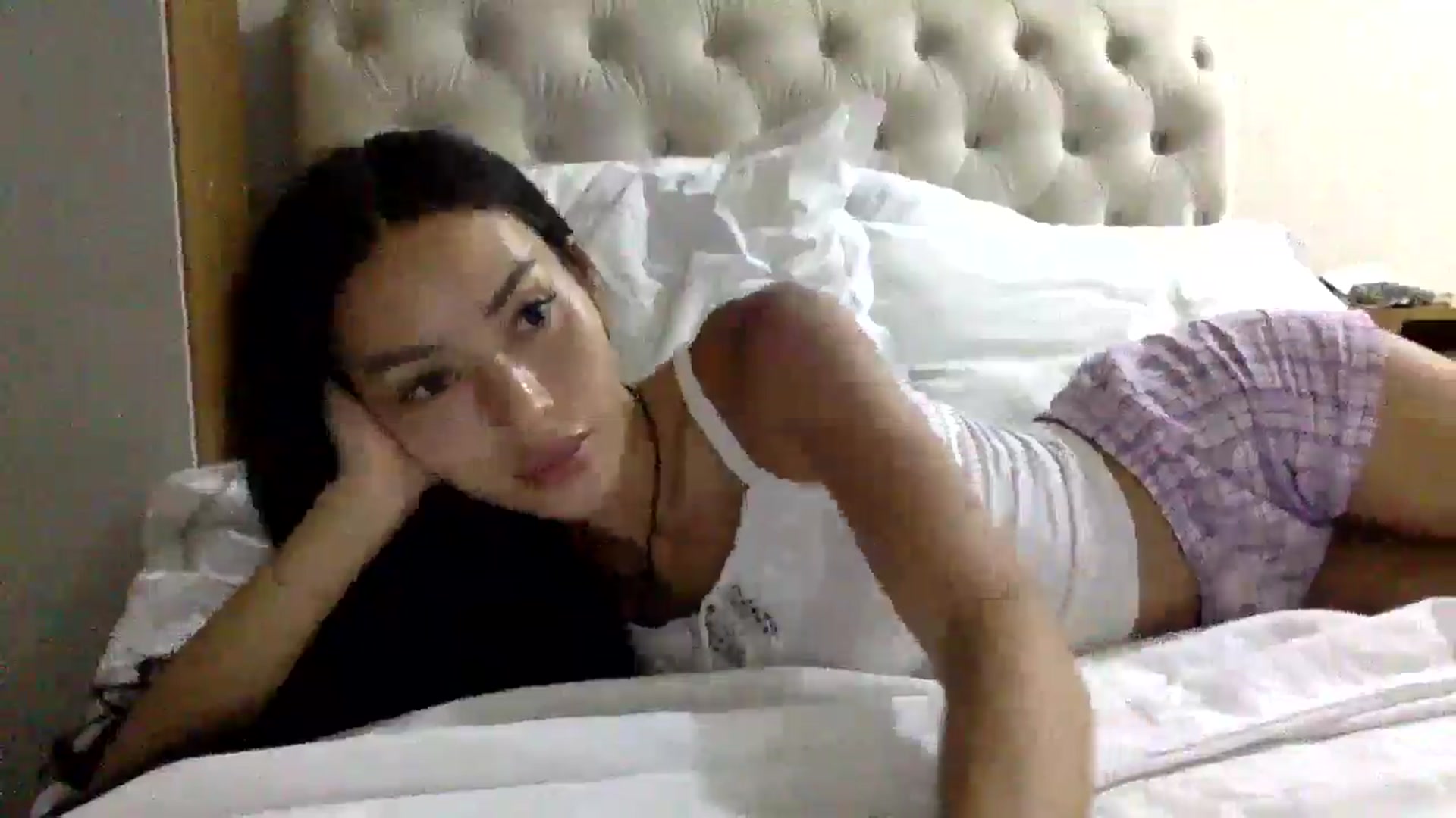 Miss_emiko video thumbnail