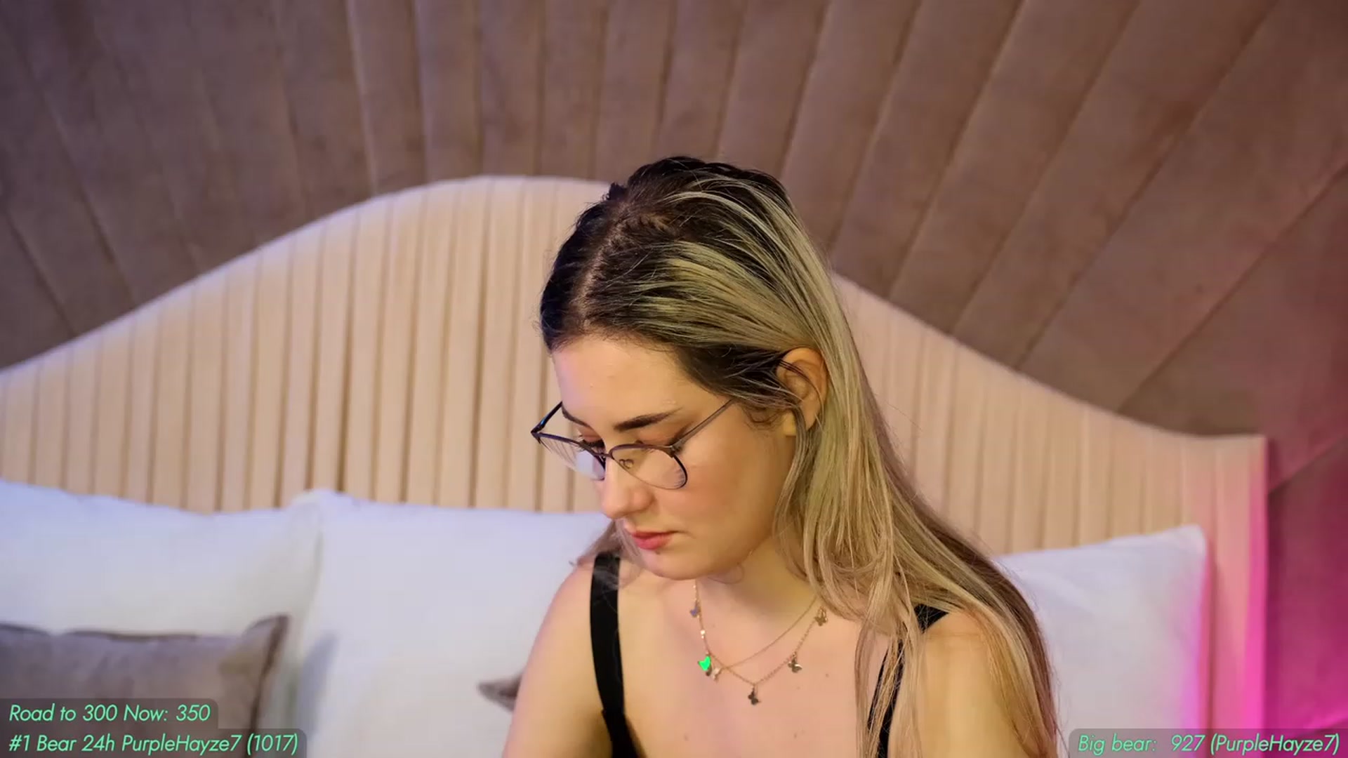 AnnieKarrera1 video thumbnail