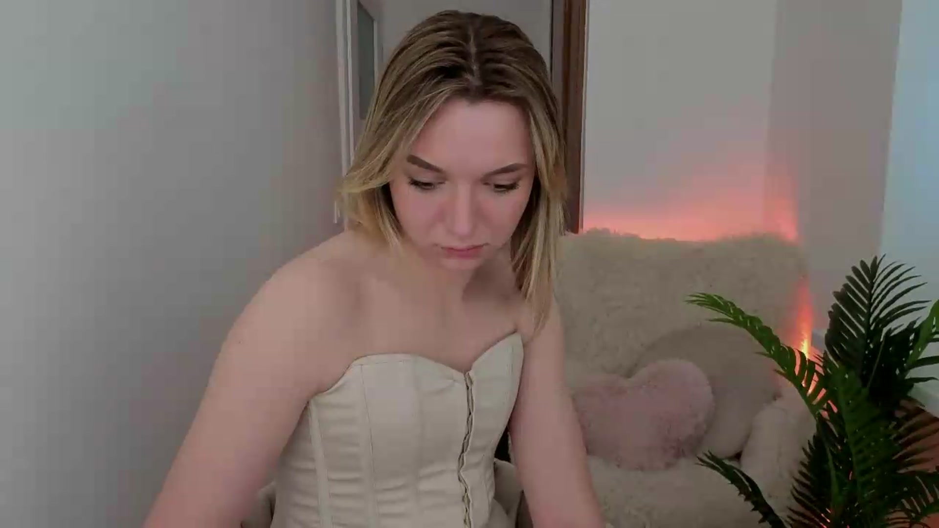 AshleyMimi video thumbnail