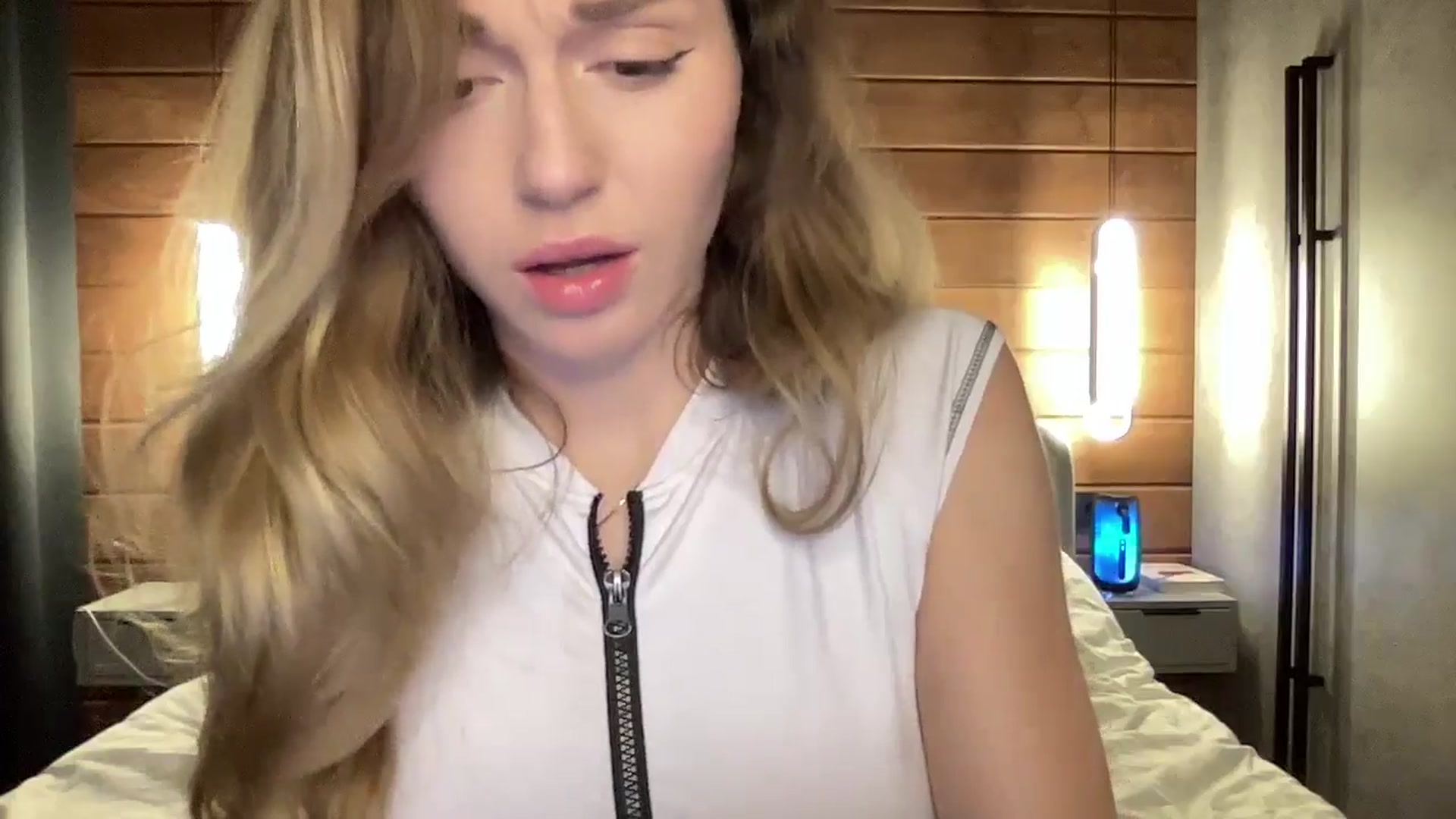 UniiqueMilana video thumbnail