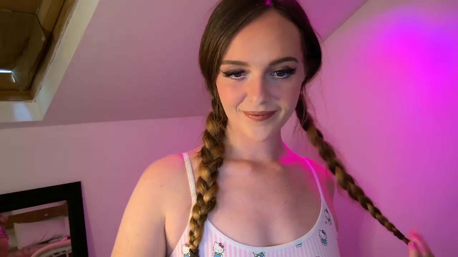 PrettyPetite1 video thumbnail
