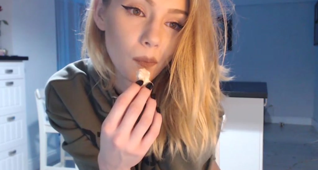 Yveline video thumbnail
