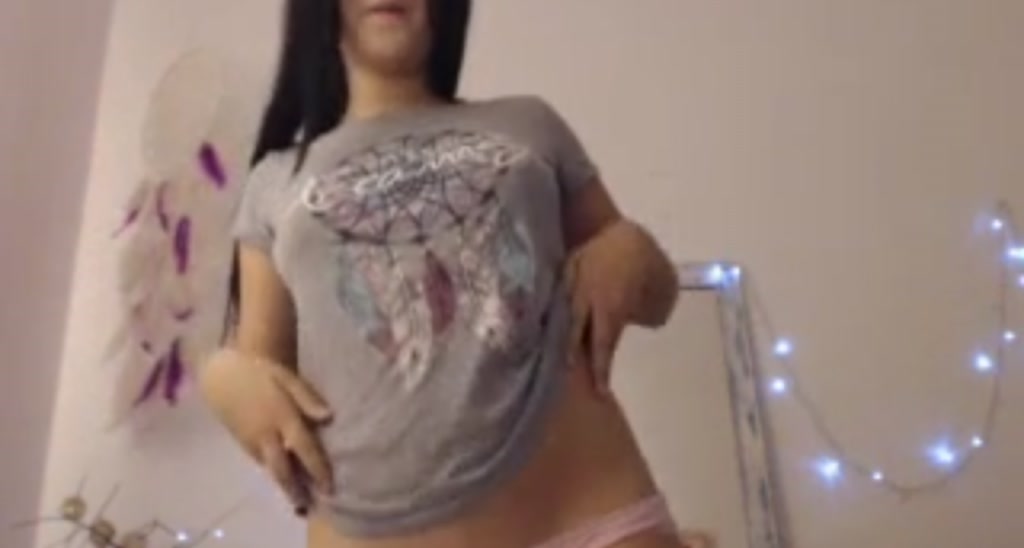 LeahBell_ video thumbnail