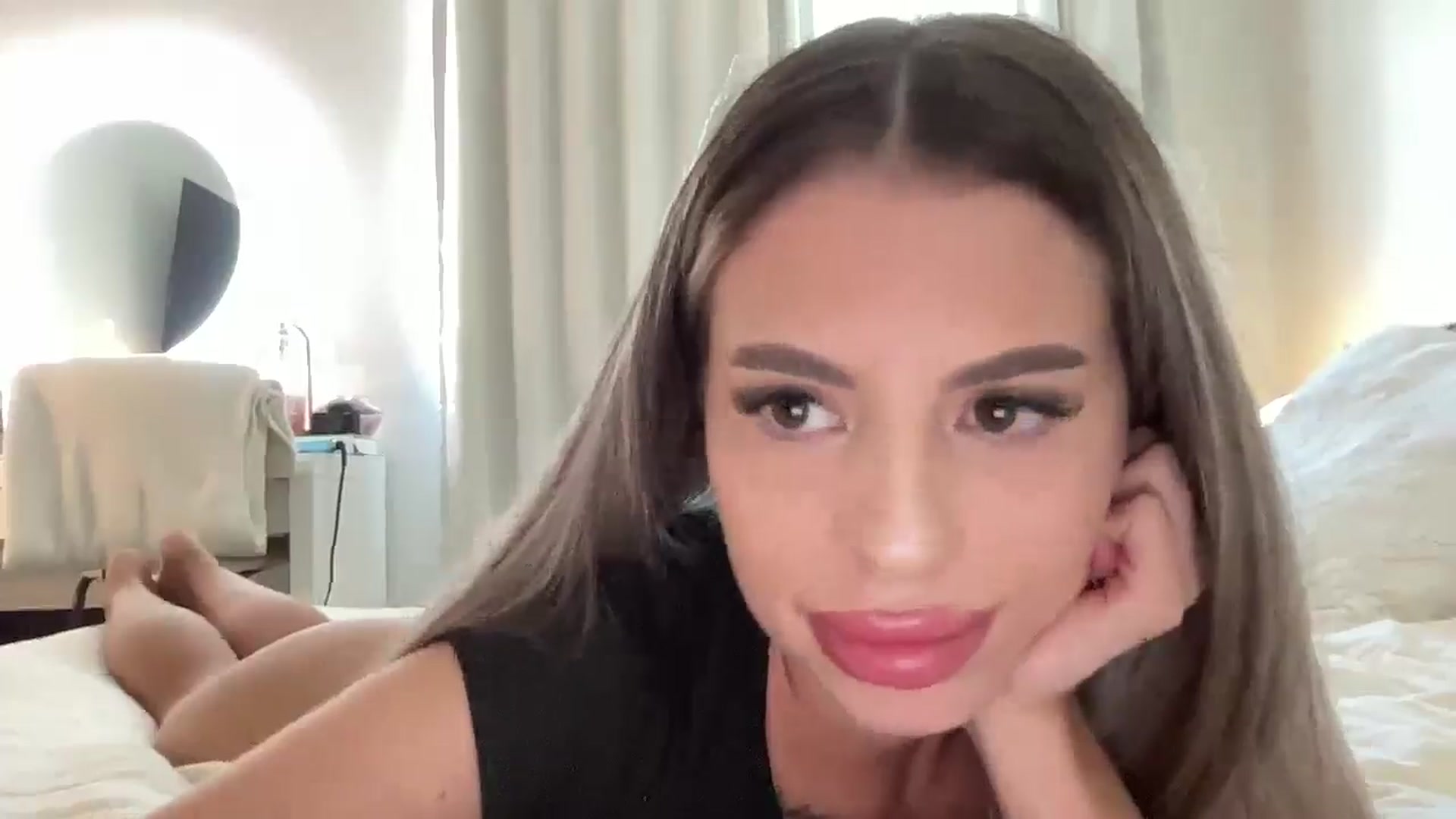 aryaaxo video thumbnail