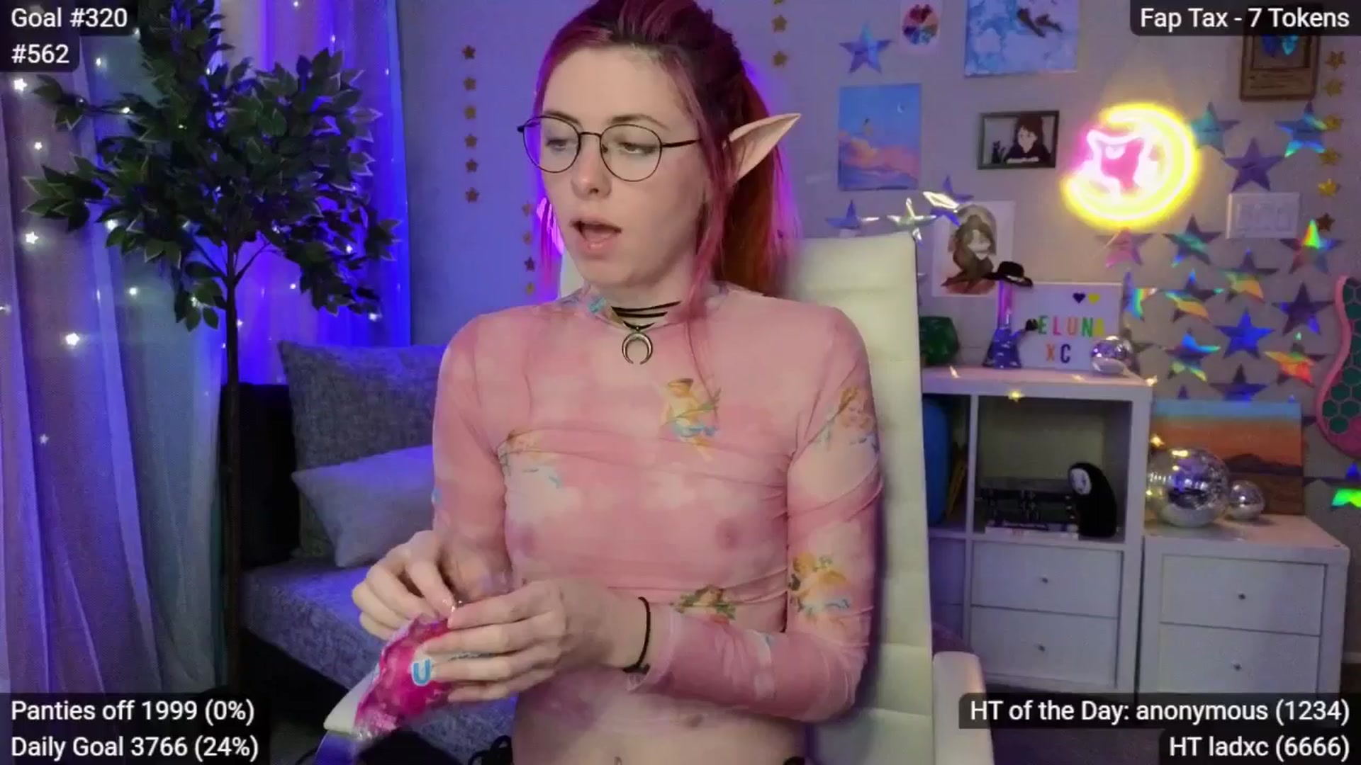 elunaxc video thumbnail