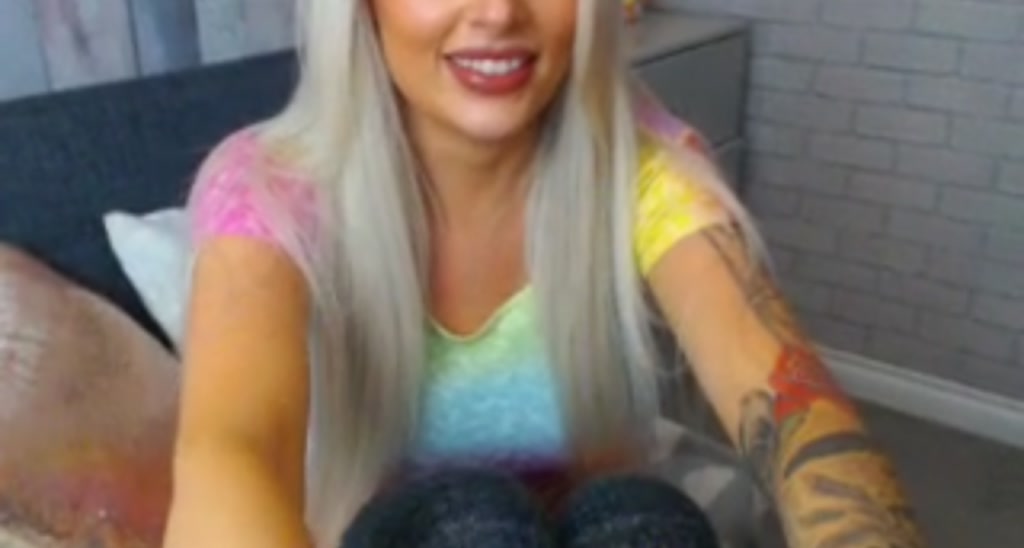 KayBoo_ video thumbnail