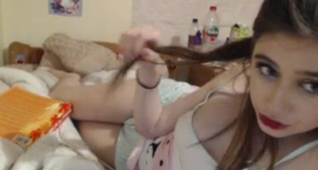 Ecchikitten video thumbnail