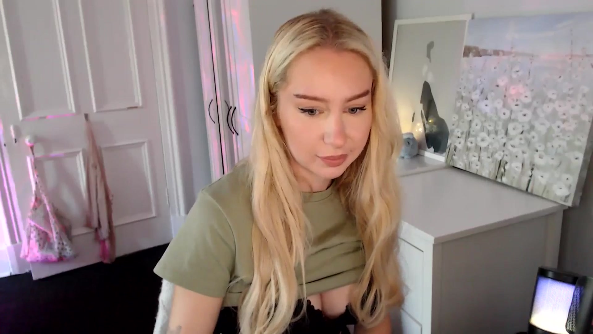 British_Cutie video thumbnail