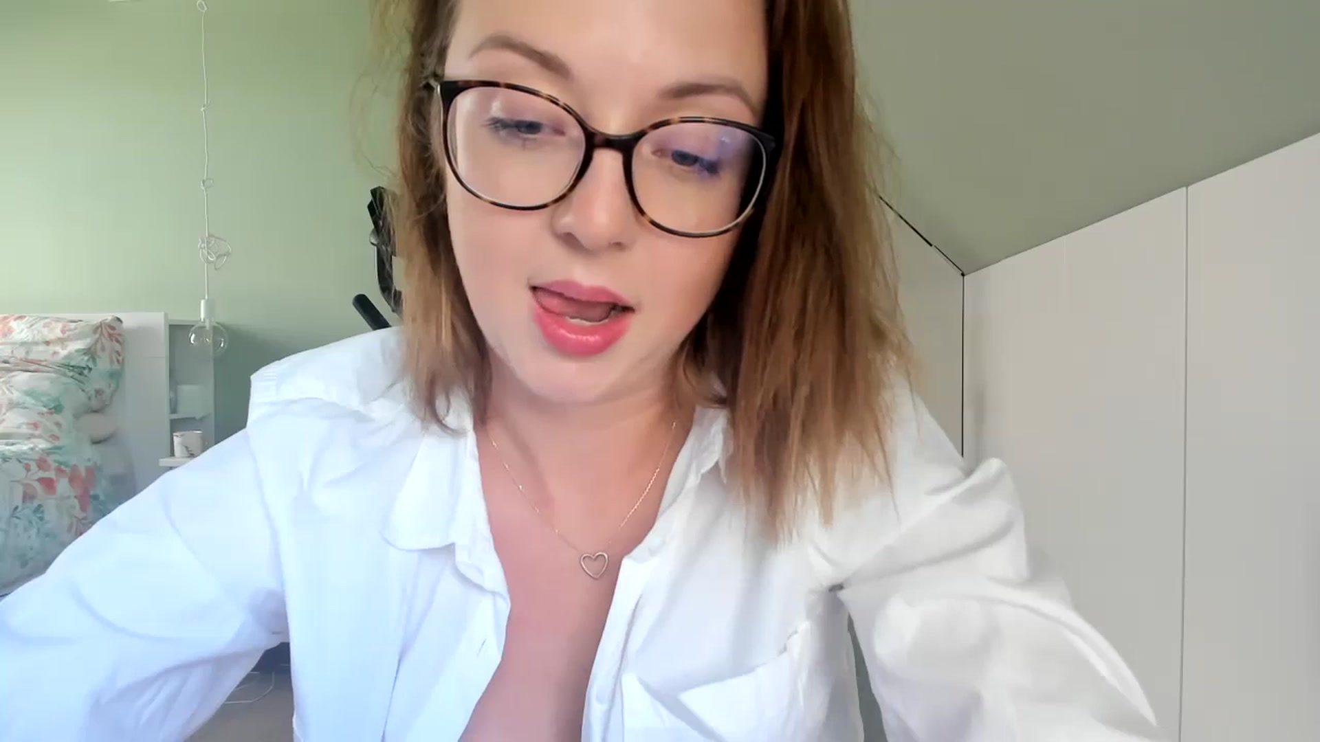 AliceSmiley video thumbnail