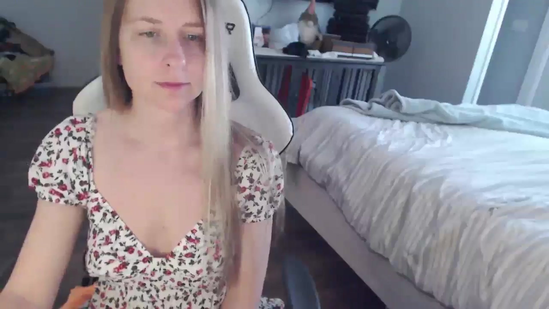 ZenZoey video thumbnail
