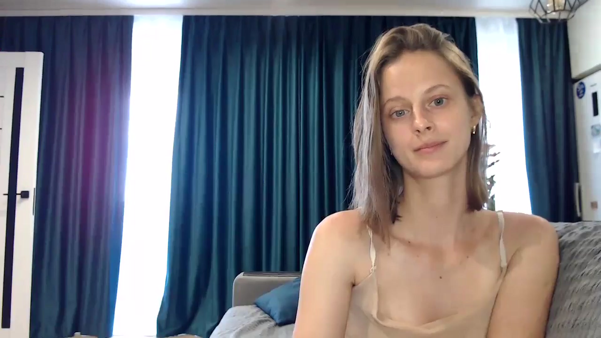 mimiMILFal video thumbnail