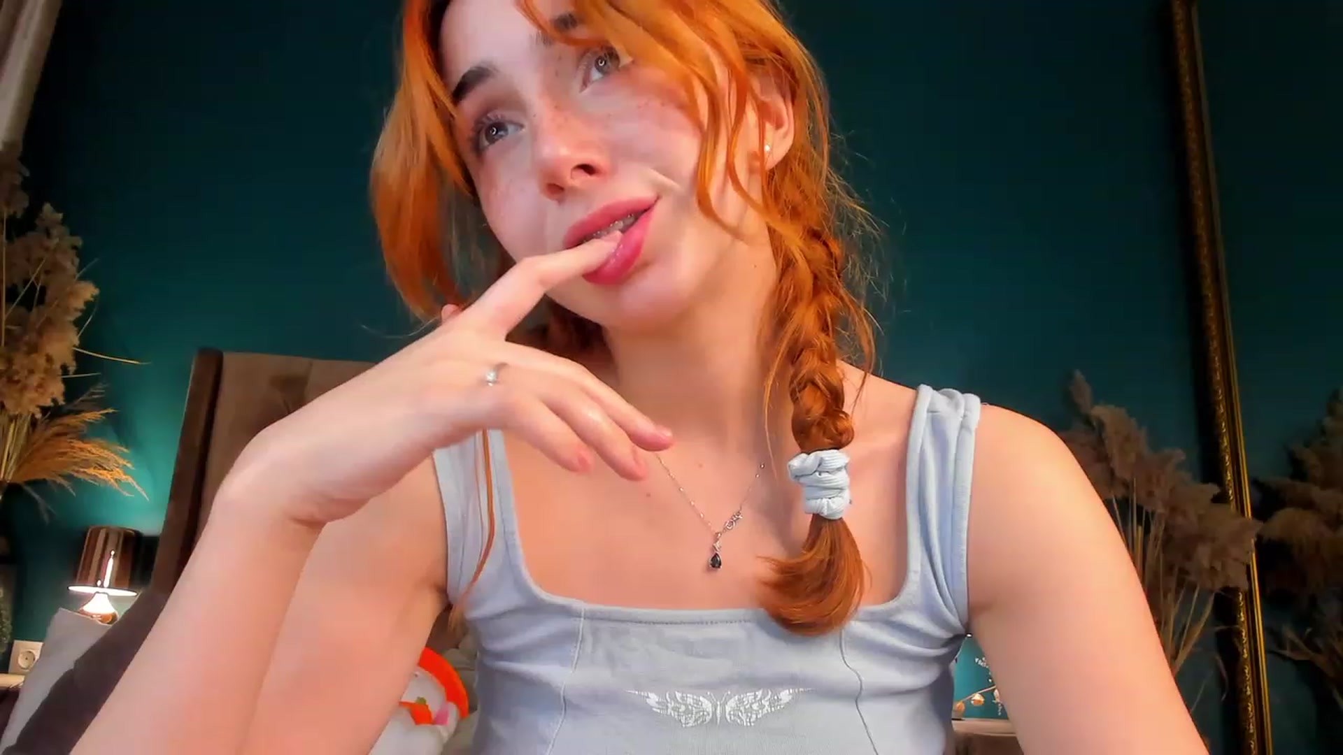 ElsaYoung video thumbnail