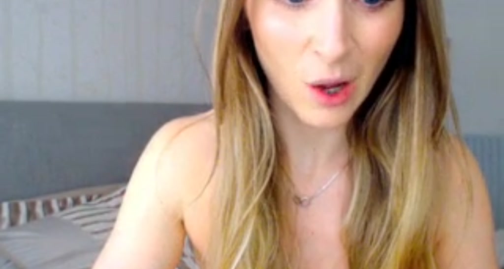 Sarah_Louise_ video thumbnail