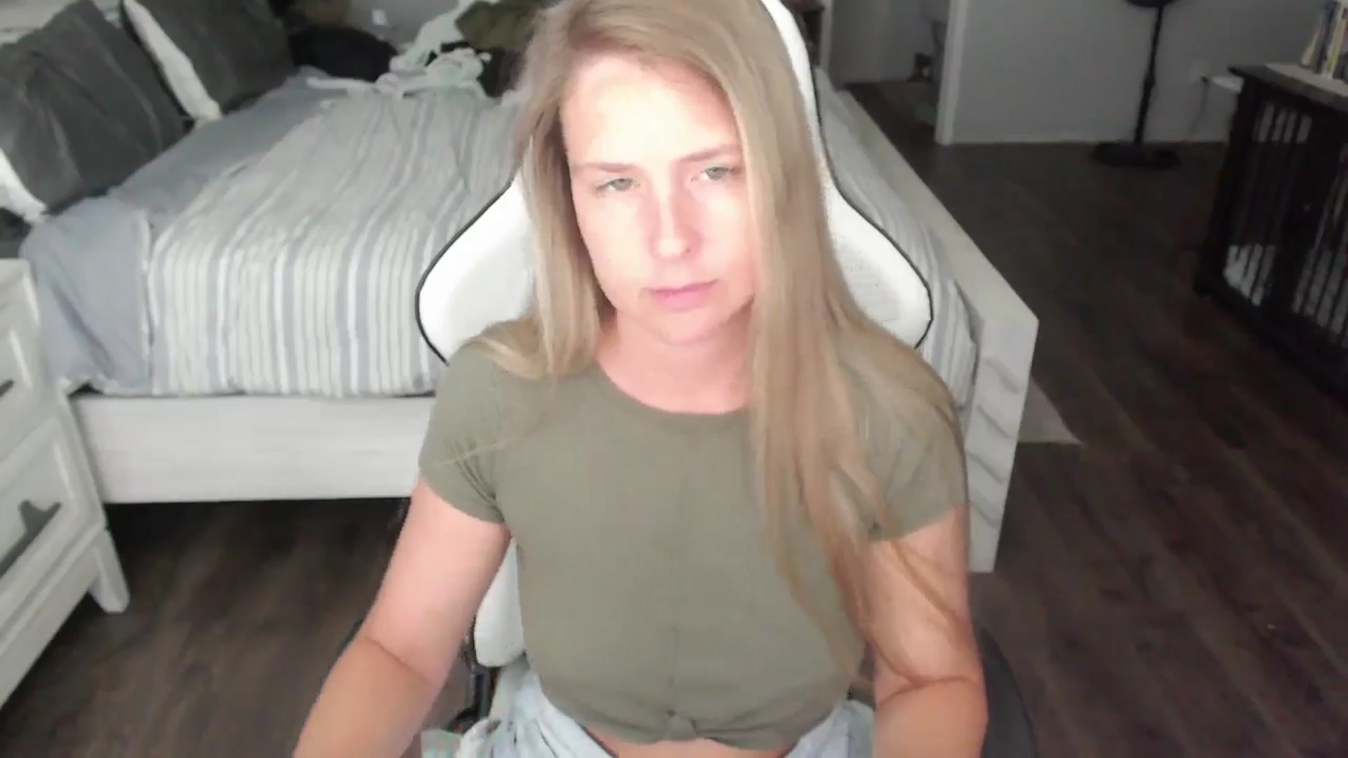 ZenZoey video thumbnail