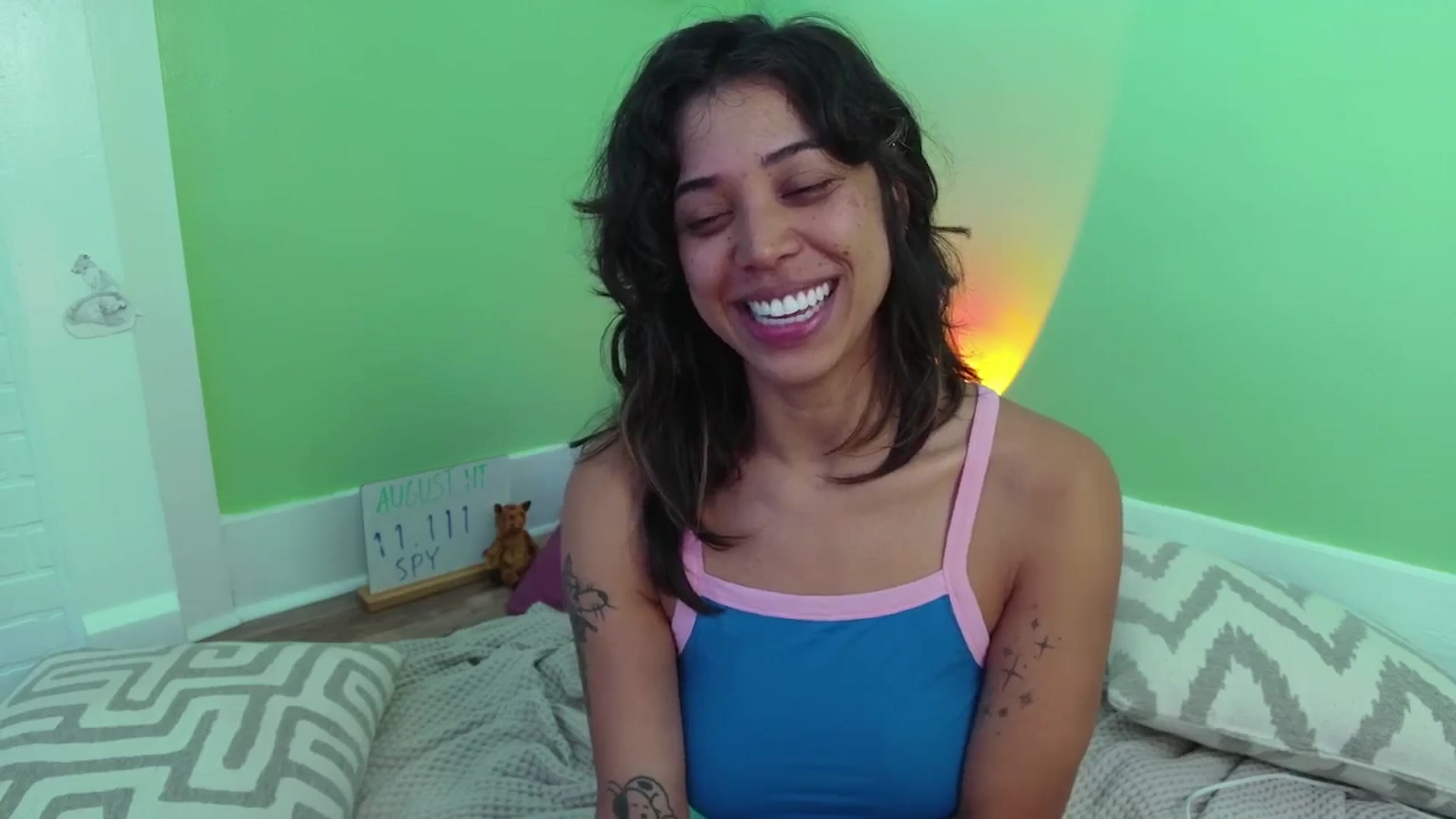 KissingHigh video thumbnail