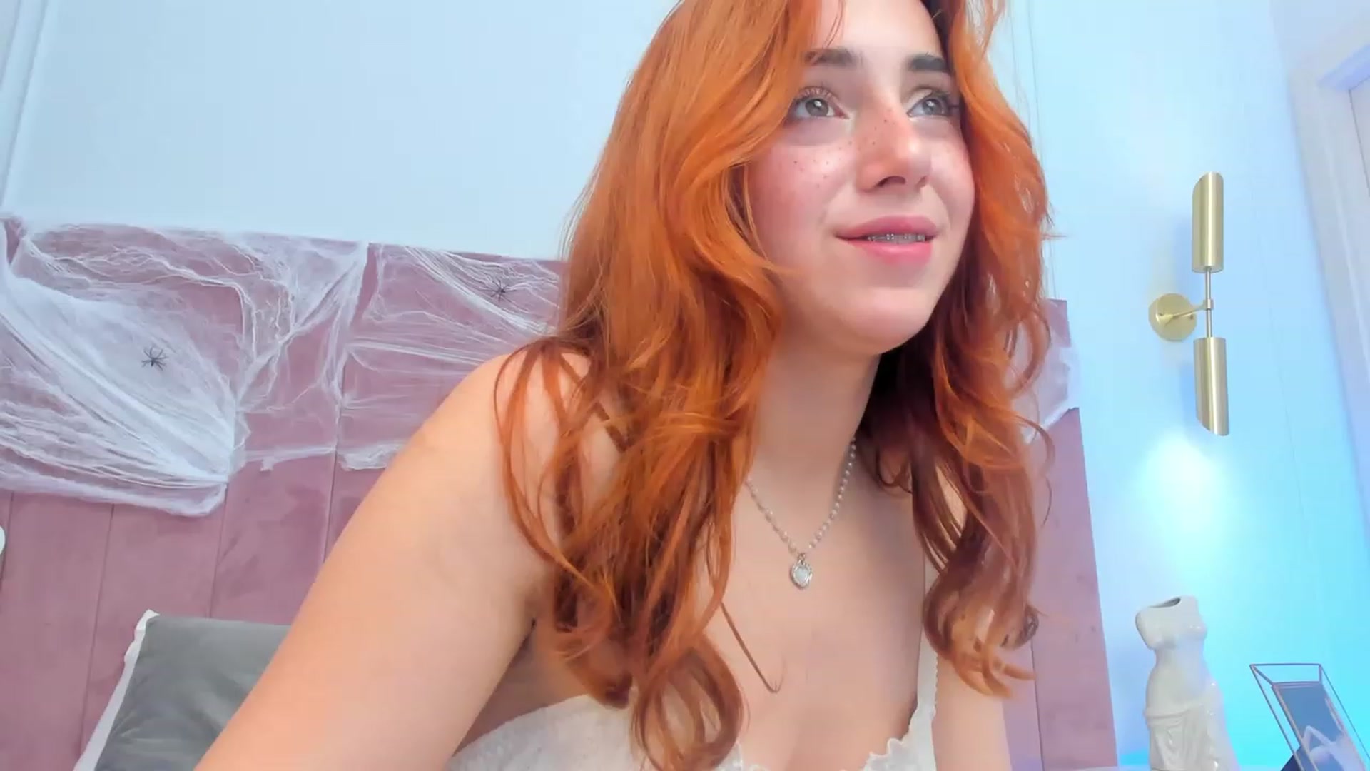 ElsaYoung video thumbnail
