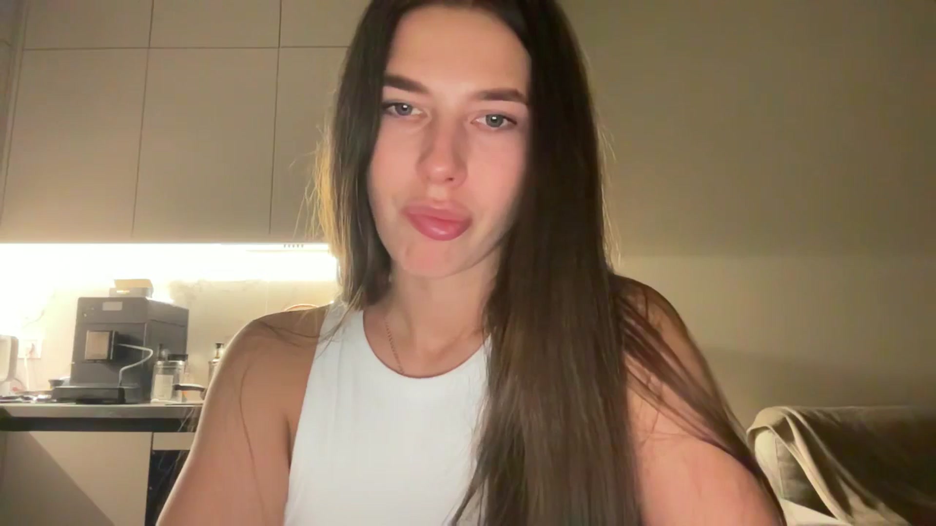 kissfreeze video thumbnail