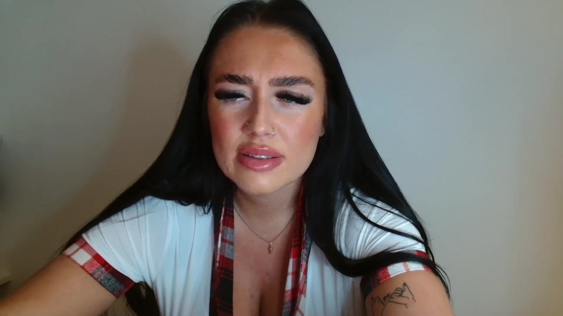 ElleBloom video thumbnail