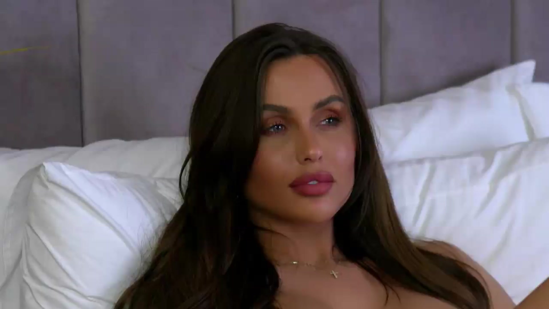 AnaisBellas video thumbnail