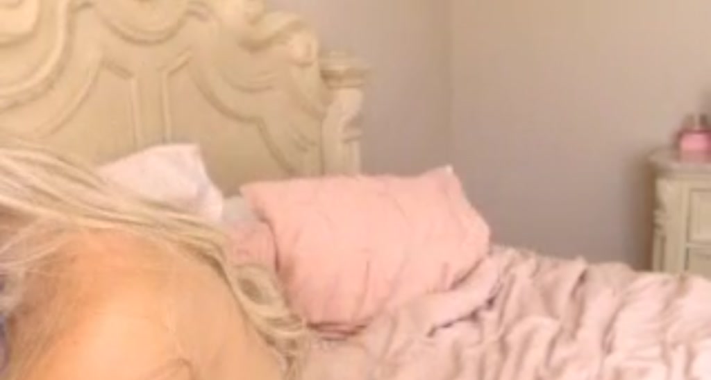 SweetBellaOo video thumbnail