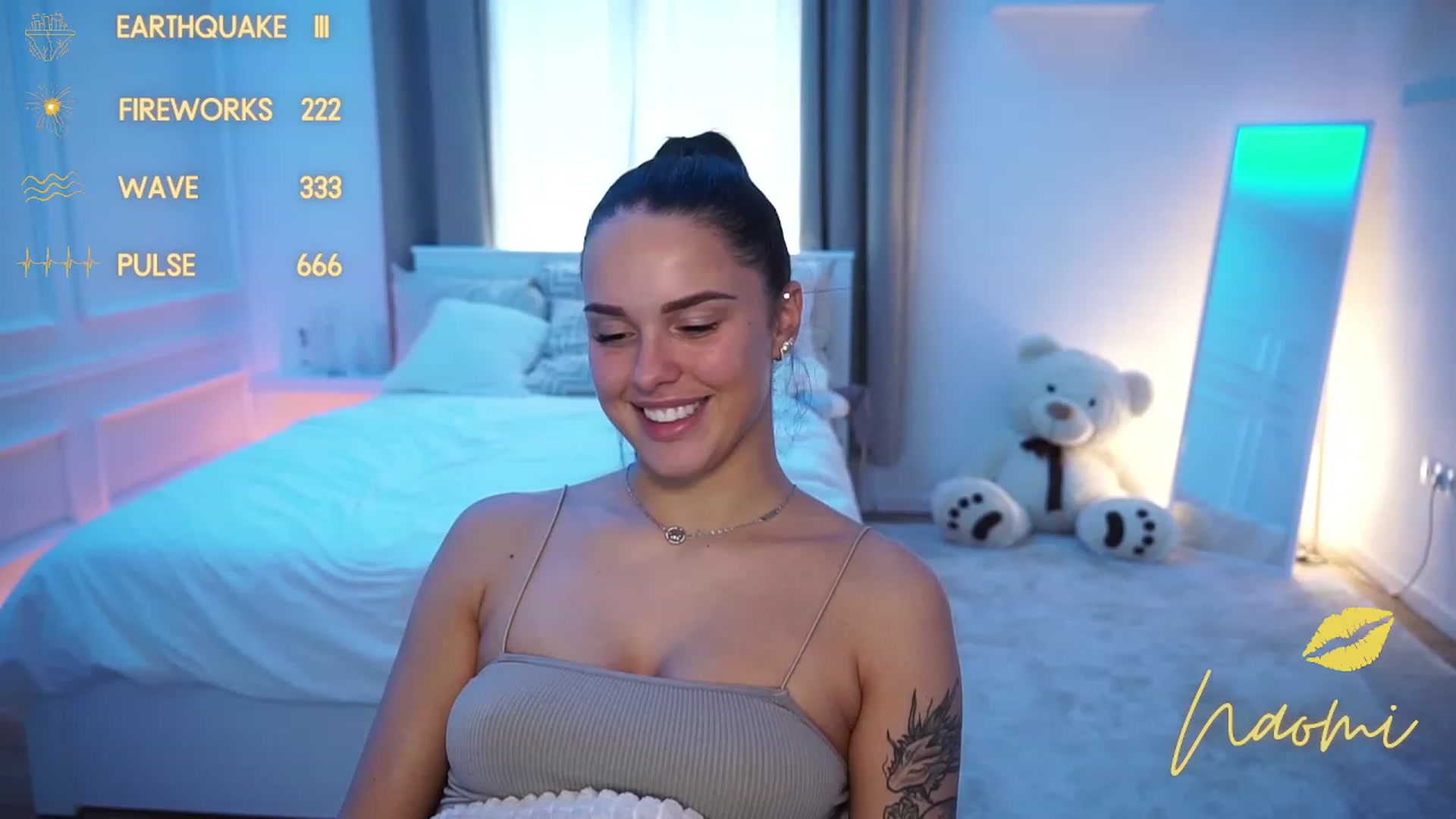 cinnabellee video thumbnail