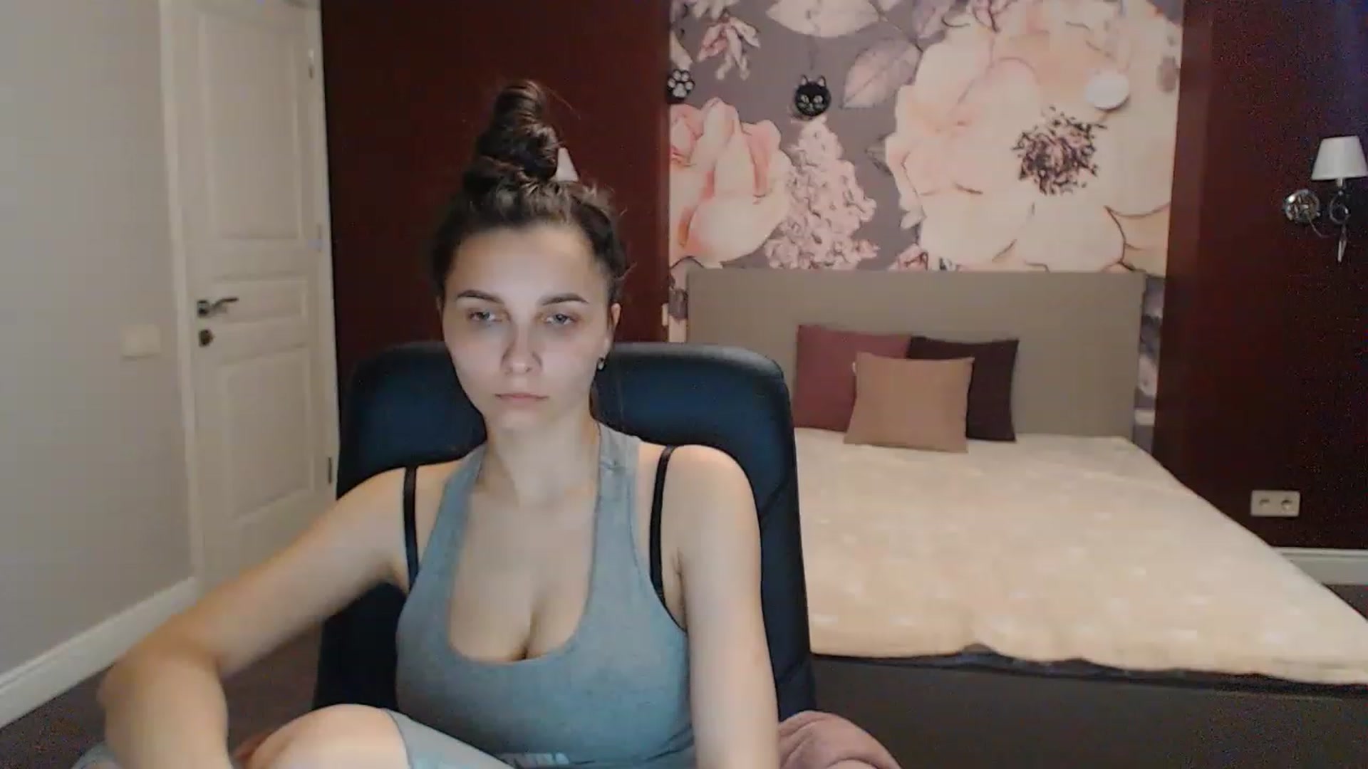 Karina_Mils video thumbnail