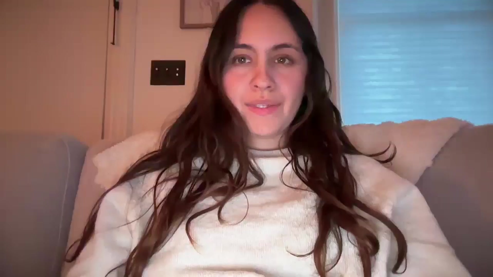 MsAly video thumbnail