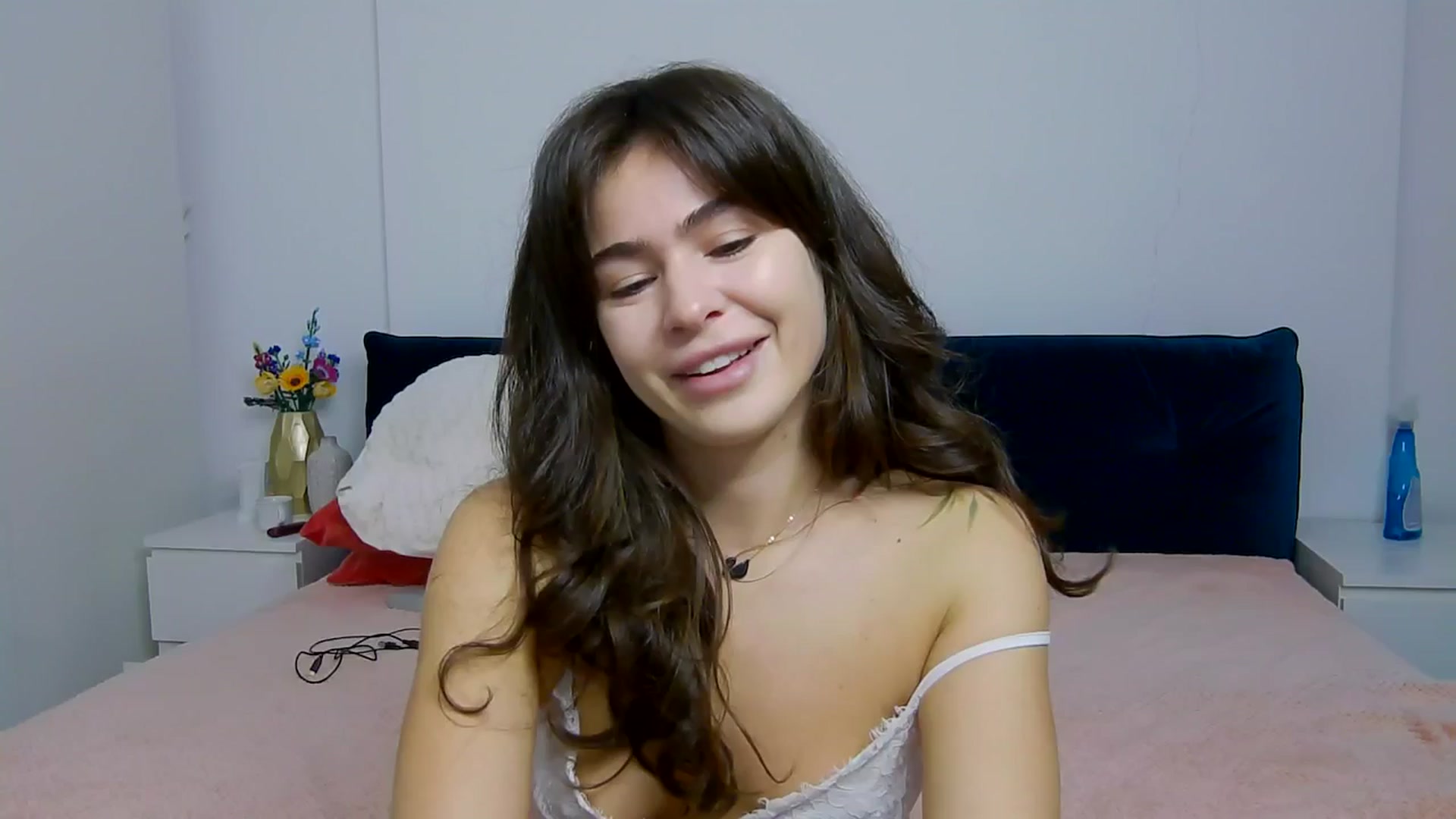 NaiaaBee video thumbnail
