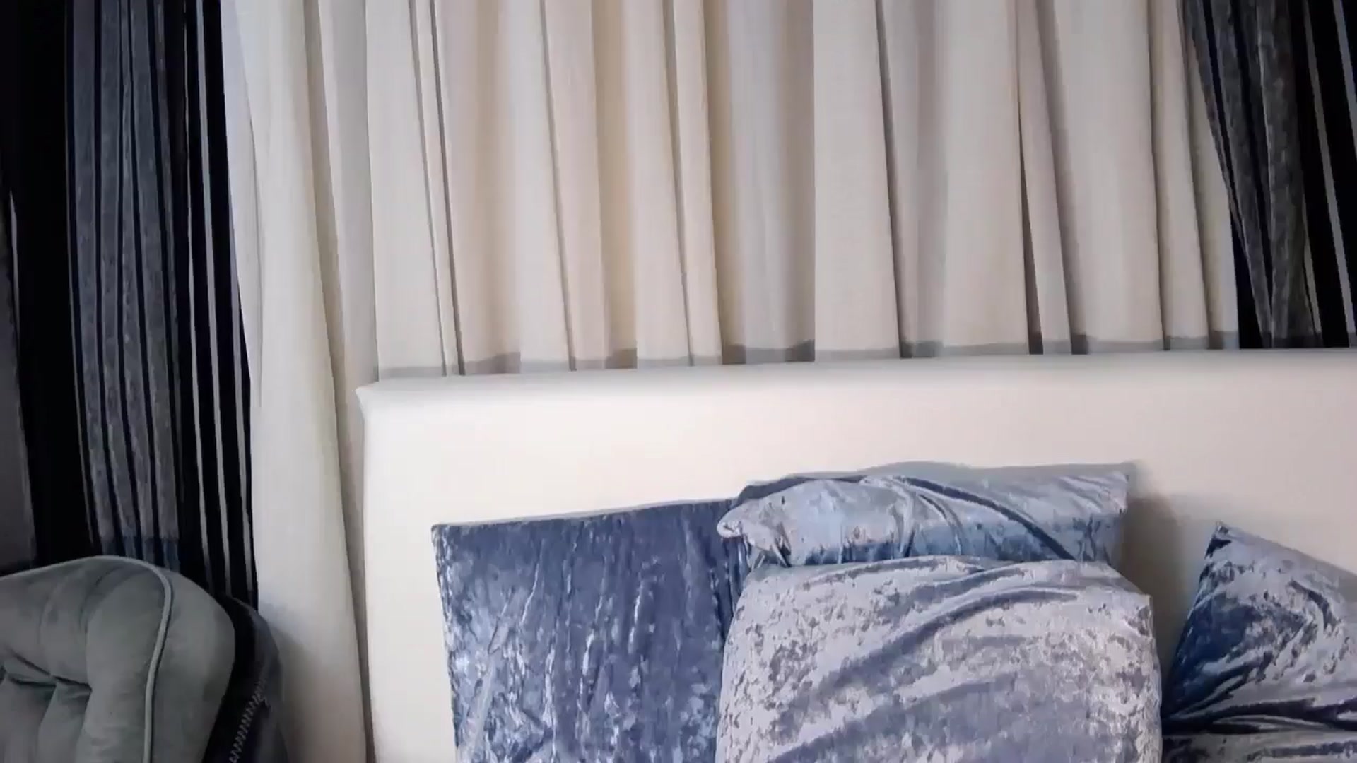 Floured video thumbnail