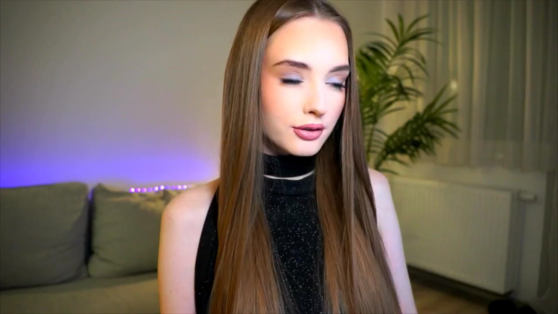 petitegonwild video thumbnail