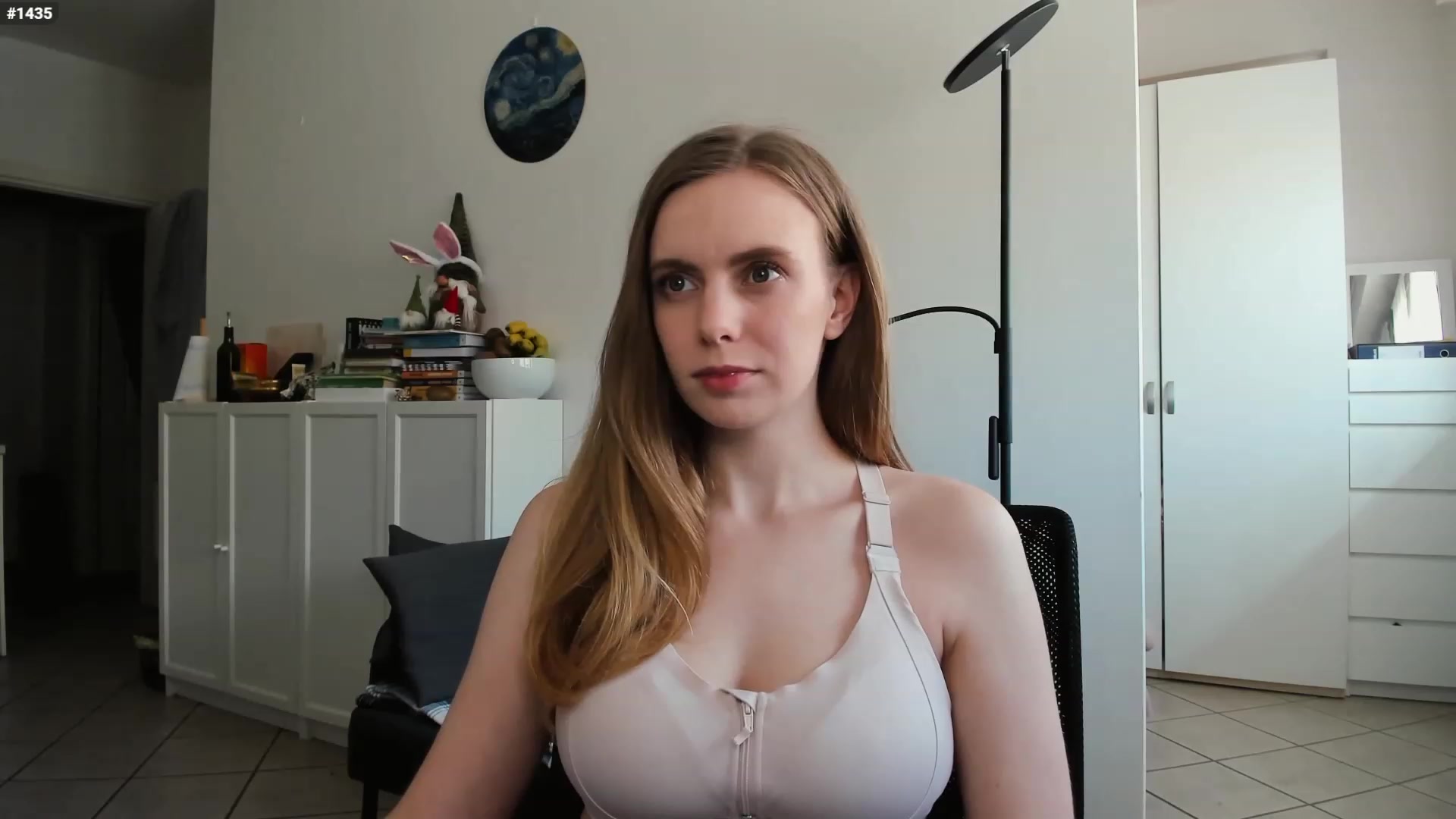 Personage video thumbnail