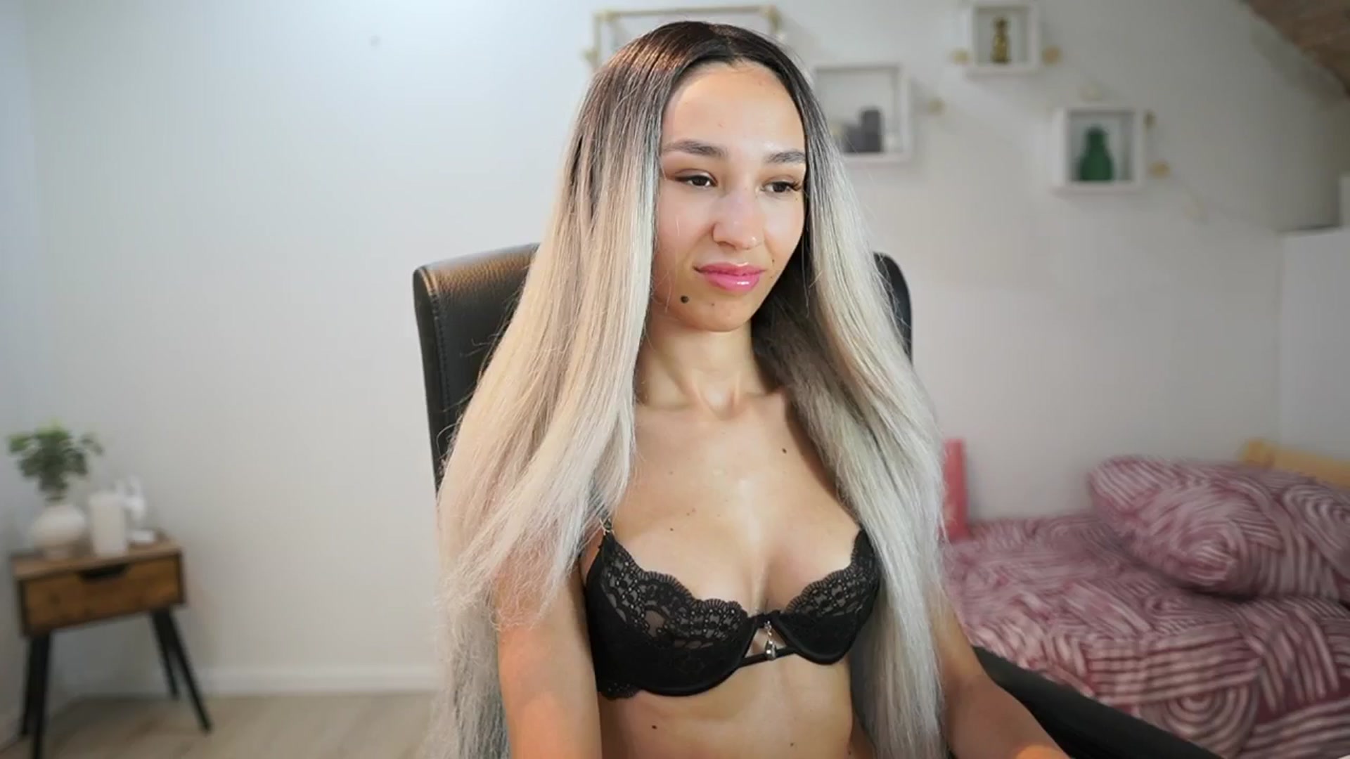 Amai__Liu video thumbnail