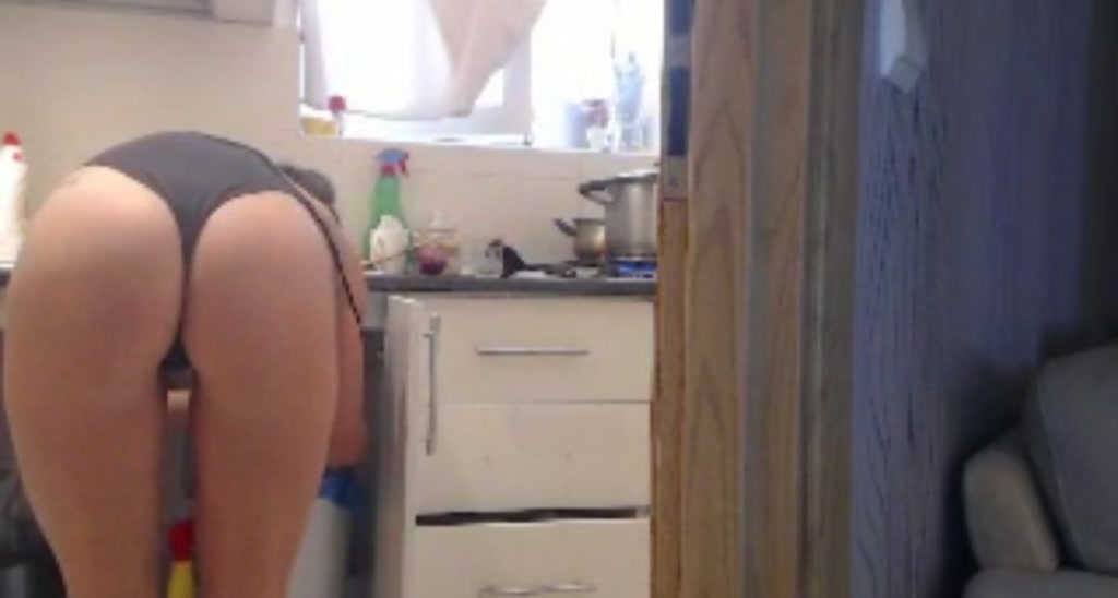 HOTTIEGIULY video thumbnail