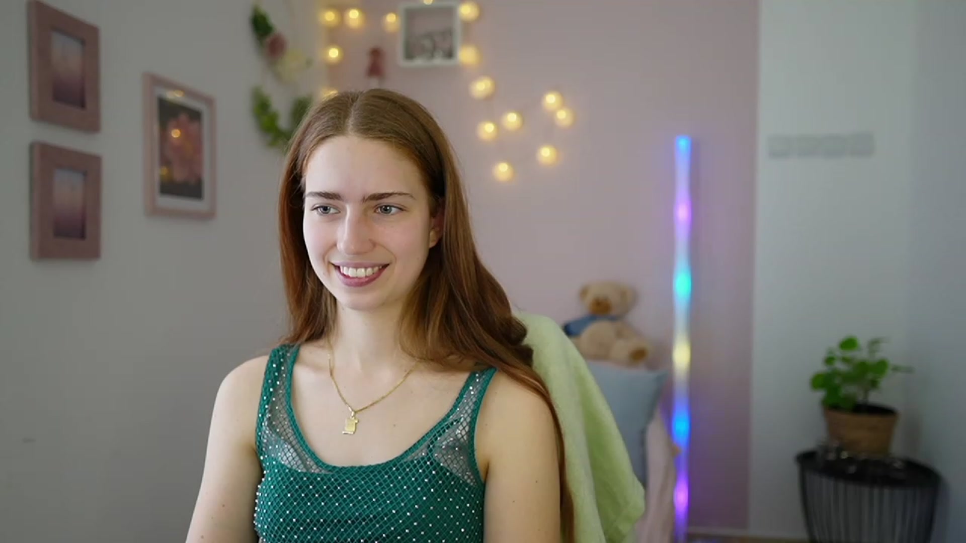 Naomi_Woods18 video thumbnail